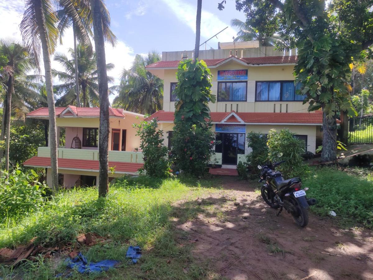 Basuri Beach Resort Варкала Екстер'єр фото